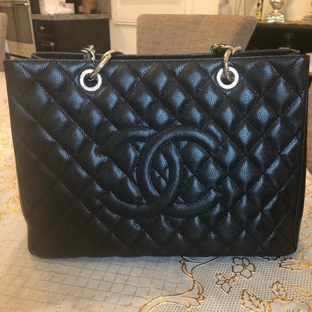Chanel Black Quilted Caviar Leather Grand Shopping Tote CLASSIC - discontinued